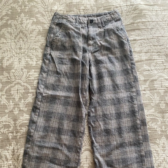 American Eagle Plaid Utility Pants - Picture 4 of 4